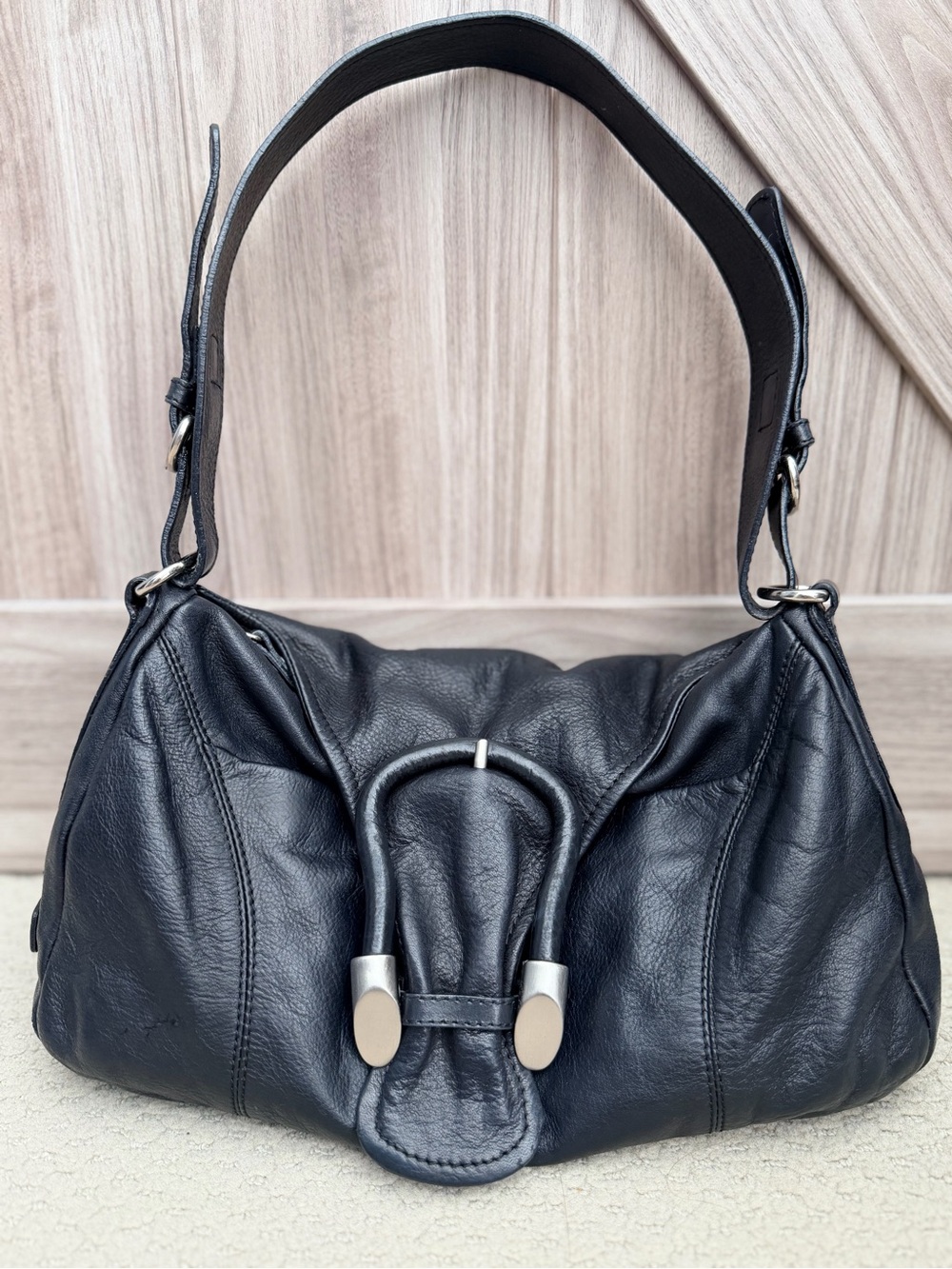 The Trend Black Leather Shoulder Bag